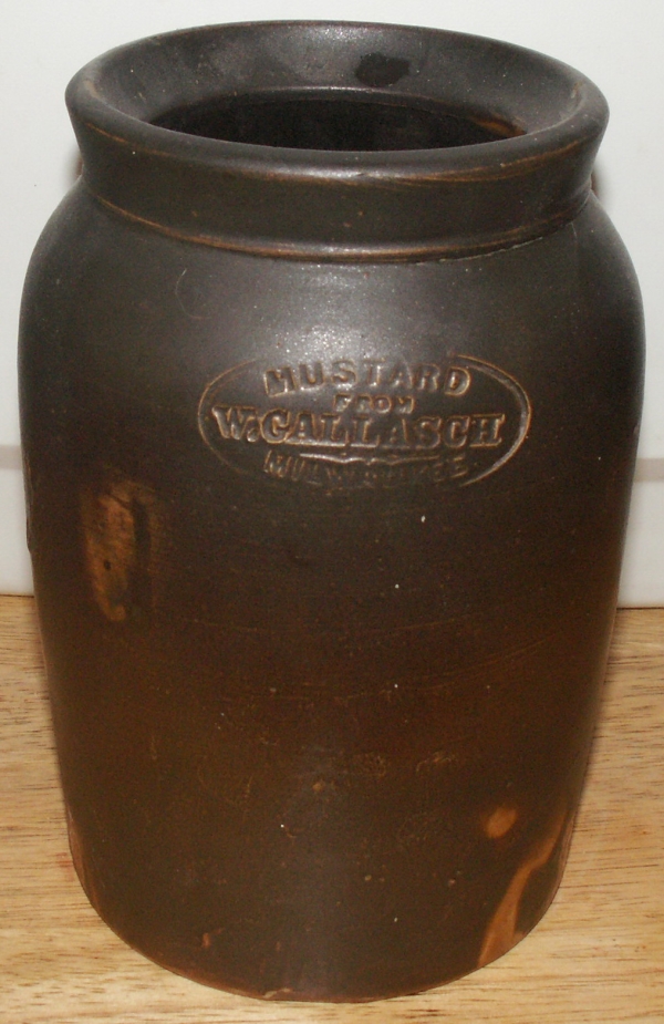 Wm. Gallash Milwaukee WI Mustard Crock